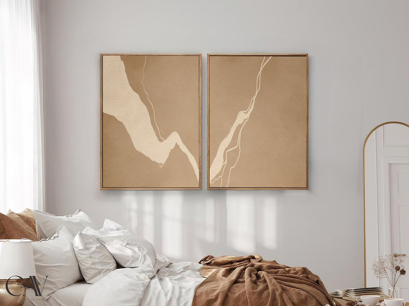 Minimalist Beige Abstract | Gold Veins