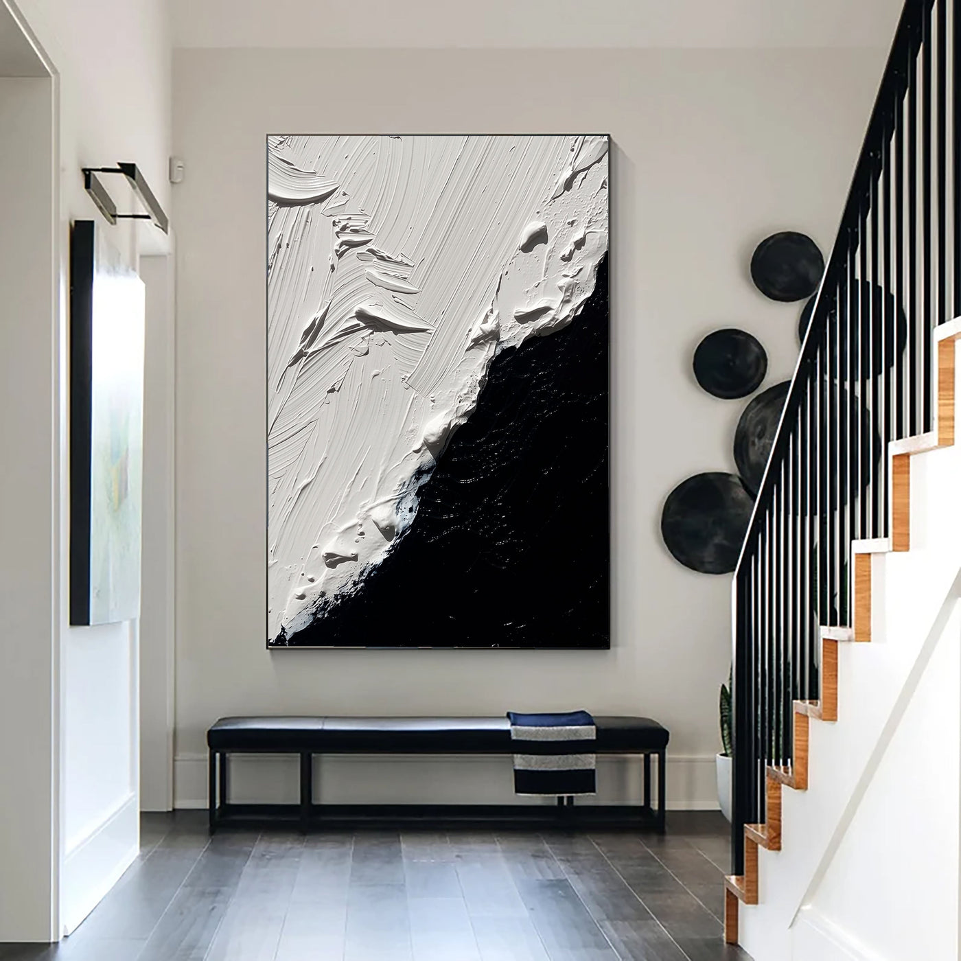 Textured Monochrome Contrast | White Black
