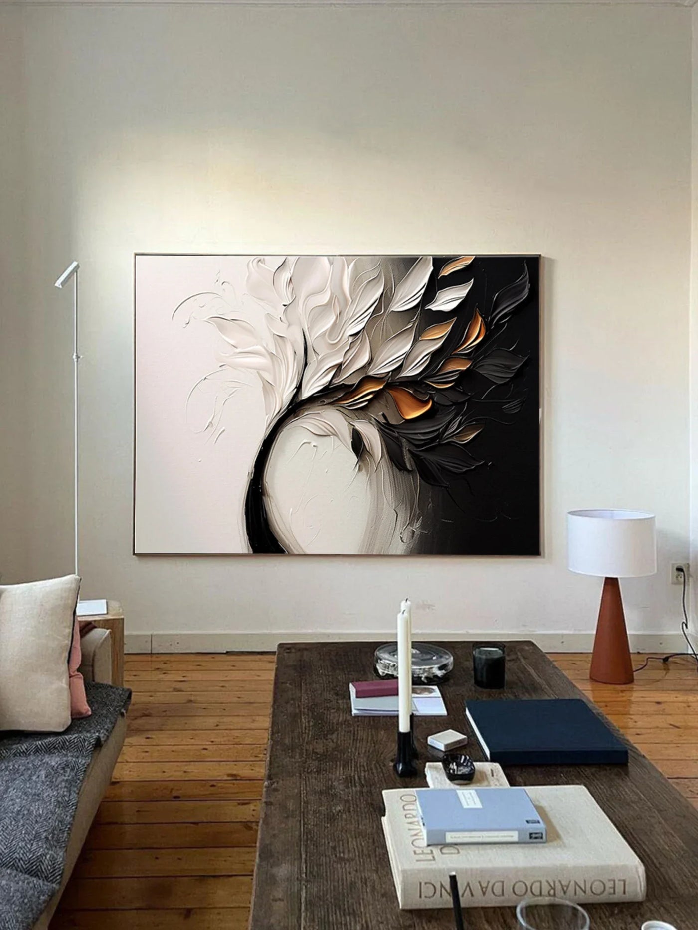 Textured Leaf Opulence | Gold Black